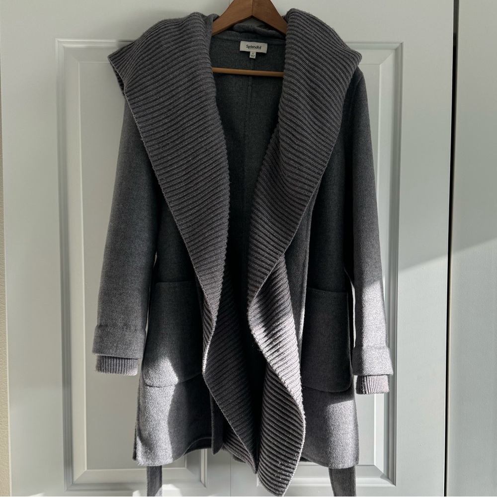 Splendid coat with removable hood/scarf